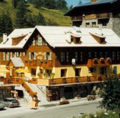 фото отеля Hotel Le Blanche Neige