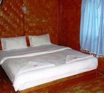 фото отеля Sanachai Guest House