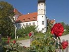 фото отеля Schlosshotel Neufahrn