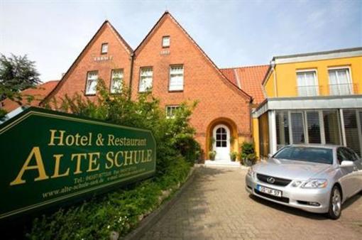 фото отеля Hotel & Restaurant Alte Schule Siek