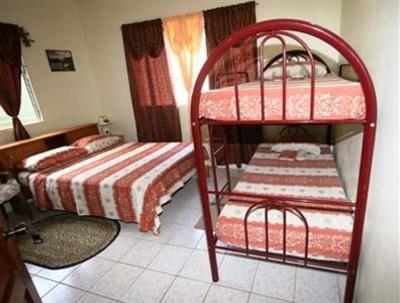 фото отеля Greenhaven Cottage Bed and Breakfast Les Coteaux (Trinidad and Tobago)