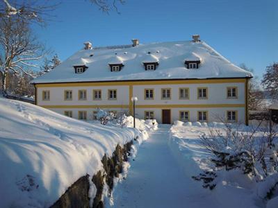 фото отеля Klosterhospiz Neresheim Hotel