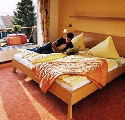фото отеля Hotel & Ferienwohnungen Seeschlosschen