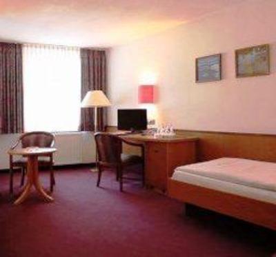 фото отеля Hotel & Restaurant Drei Schwane Zeitz