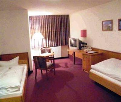 фото отеля Hotel & Restaurant Drei Schwane Zeitz