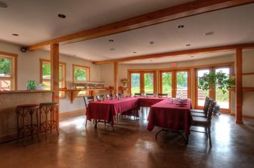 фото отеля Heriot Bay Inn
