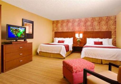фото отеля Courtyard by Marriott Camarillo
