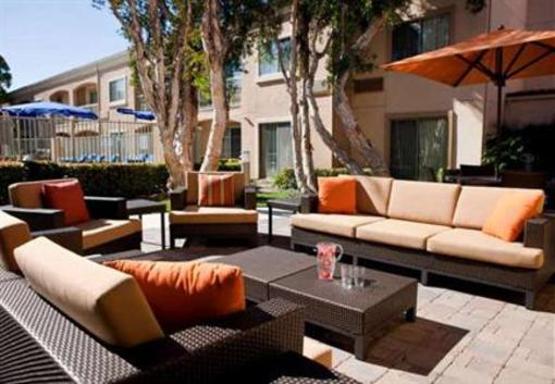 фото отеля Courtyard by Marriott Camarillo