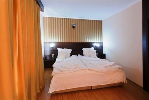 фото отеля Family Hotel Spa Hebar