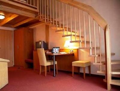 фото отеля Hotel Seeblick Bensheim