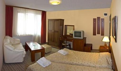 фото отеля Family Hotel Zora