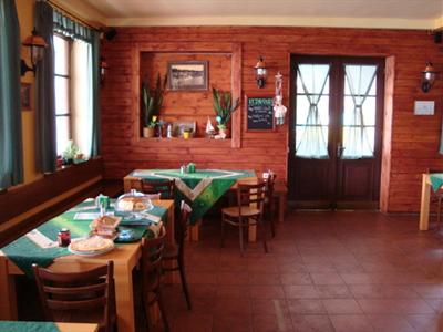 фото отеля Vltavanka - Restaurace A Penzion