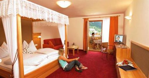 фото отеля Hotel Bergfrieden