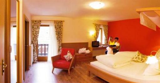 фото отеля Hotel Bergfrieden