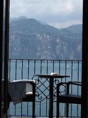 фото отеля Hotel Capri Malcesine