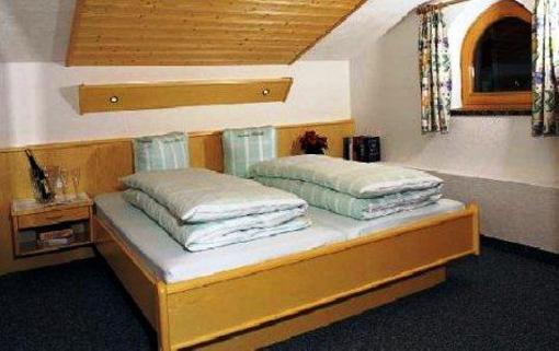 фото отеля Hotel Garni Viktoria Sankt Anton am Arlberg