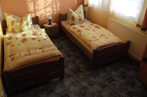 фото отеля Penzion U Kastanu