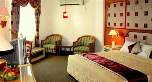 фото отеля Dyan Graha Hotel