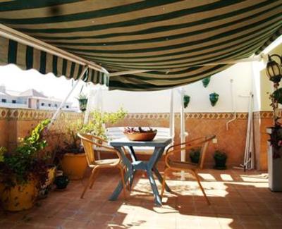 фото отеля Hostal Regina Nerja
