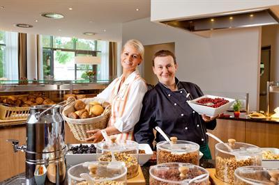 фото отеля Parkhotel Rugen Bergen auf Rügen