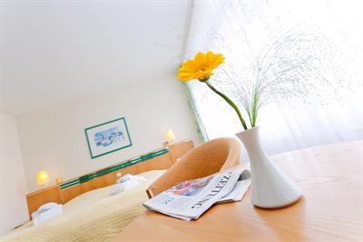фото отеля Parkhotel Rugen Bergen auf Rügen