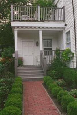 фото отеля Nantucket Whaler Guest House