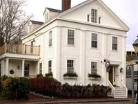 Nantucket Whaler Guest House