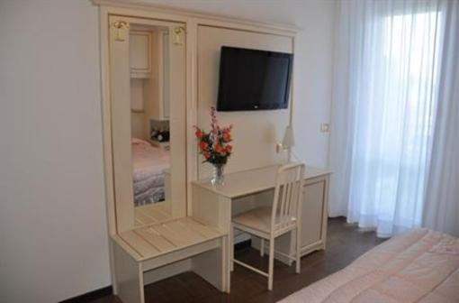 фото отеля Hotel Caraibi
