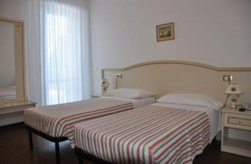 фото отеля Hotel Caraibi
