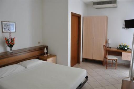 фото отеля Hotel Caraibi