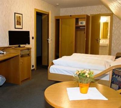 фото отеля Hotel Zum Wolfsjaeger