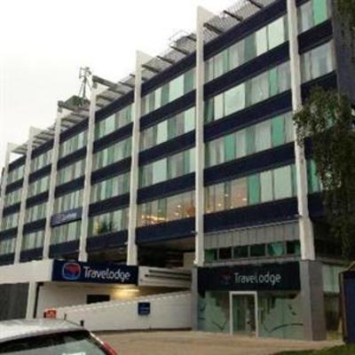 фото отеля Travelodge London Teddington