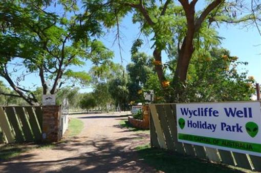 фото отеля Wycliffe Well Holiday Park
