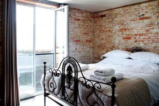 фото отеля Rocksalt Rooms