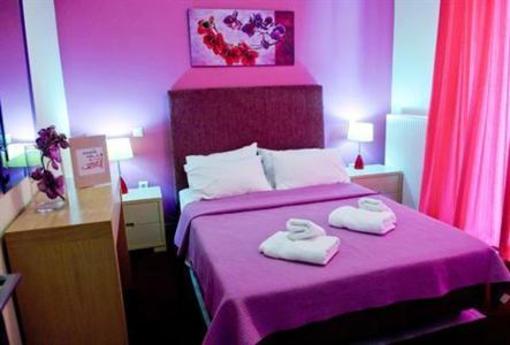 фото отеля Andrews Apartments Nafplion