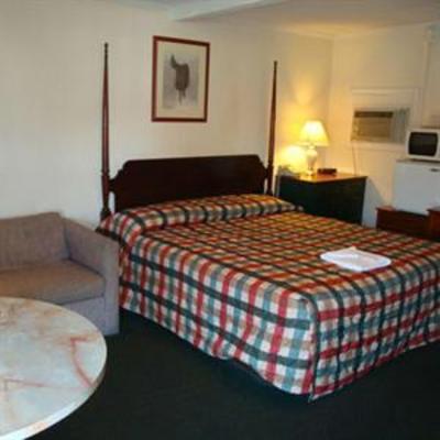 фото отеля Economy Motel Inn & Suites