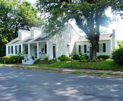 фото отеля Magnolia Cottage Bed and Breakfast