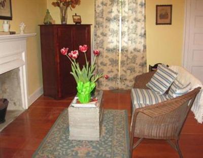 фото отеля Magnolia Cottage Bed and Breakfast