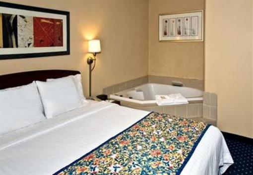 фото отеля Courtyard by Marriott Winston-Salem Hanes Mall
