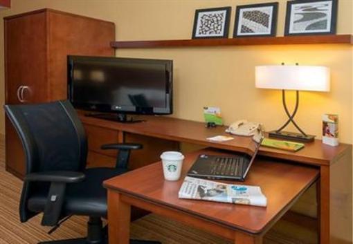 фото отеля Courtyard by Marriott Winston-Salem Hanes Mall