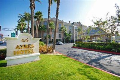 фото отеля Ayres Hotel Anaheim