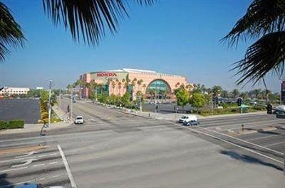 фото отеля Ayres Hotel Anaheim