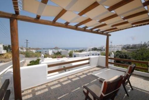 фото отеля Esperides Apartments Platys Gialos
