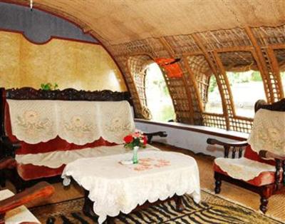 фото отеля House Boat Grandeur