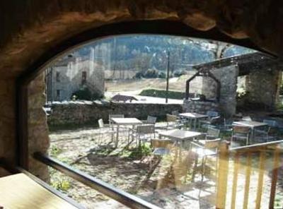 фото отеля Hostal de la Rovira Montagut i Oix