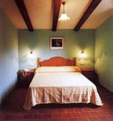 фото отеля Hostal de la Rovira Montagut i Oix