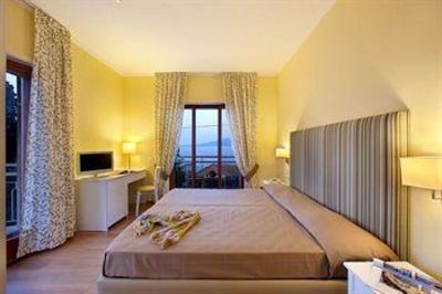 фото отеля Hotel Regina Sorrento