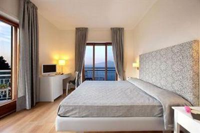 фото отеля Hotel Regina Sorrento
