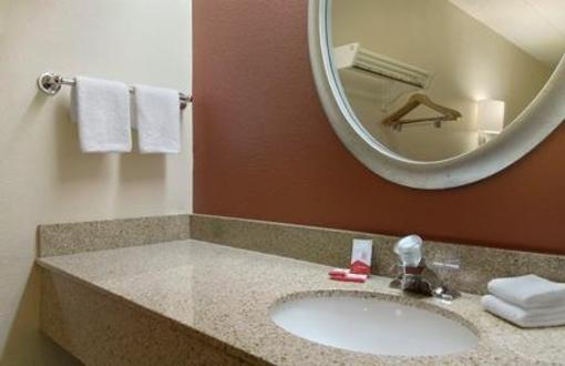 фото отеля Red Roof Inn Detroit Plymouth
