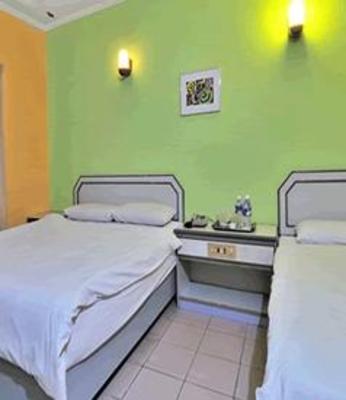 фото отеля K.T. Travellers Inn